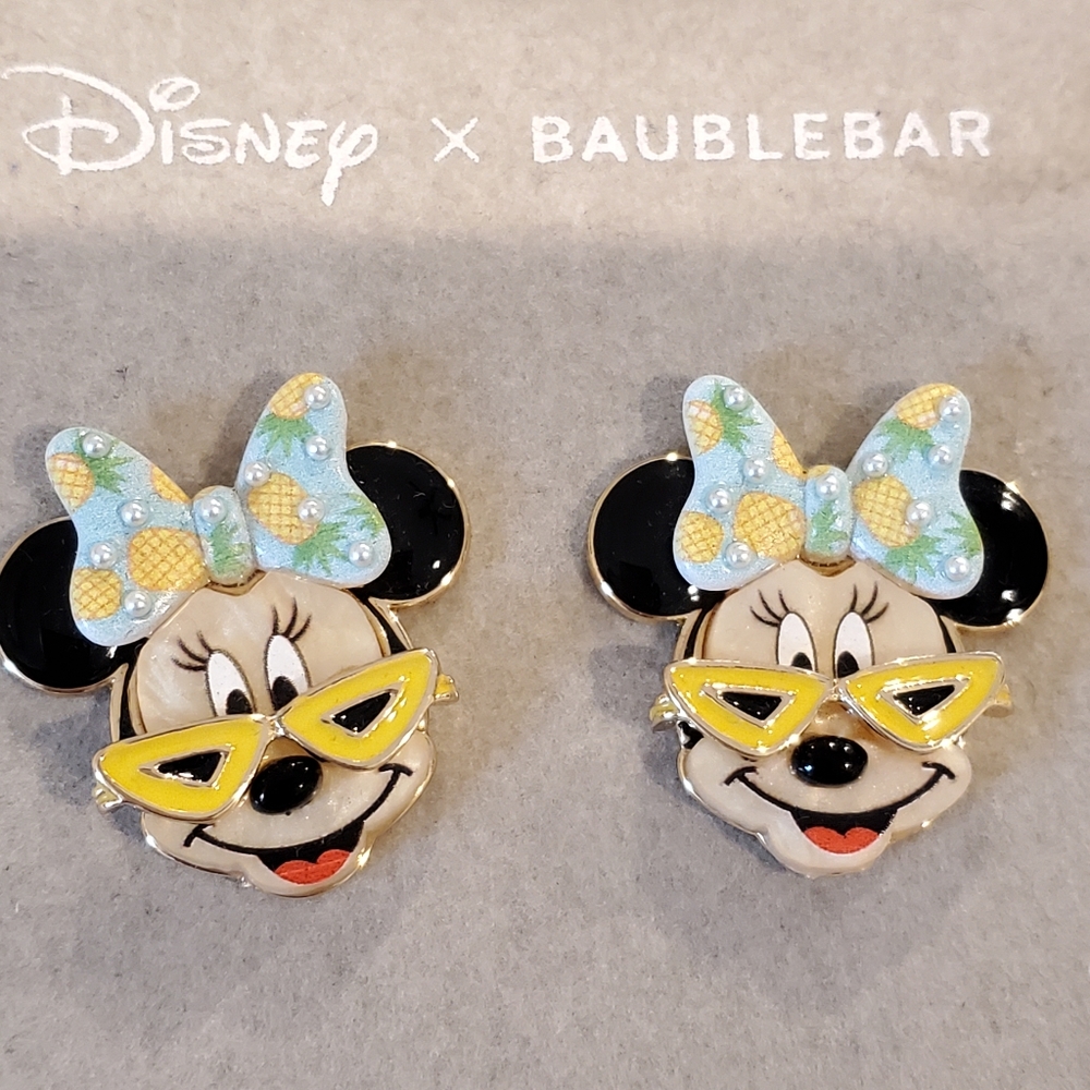 Disney Retro Minnie Mouse Earrings - Picture 2 of 7